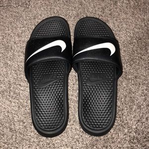nike slides